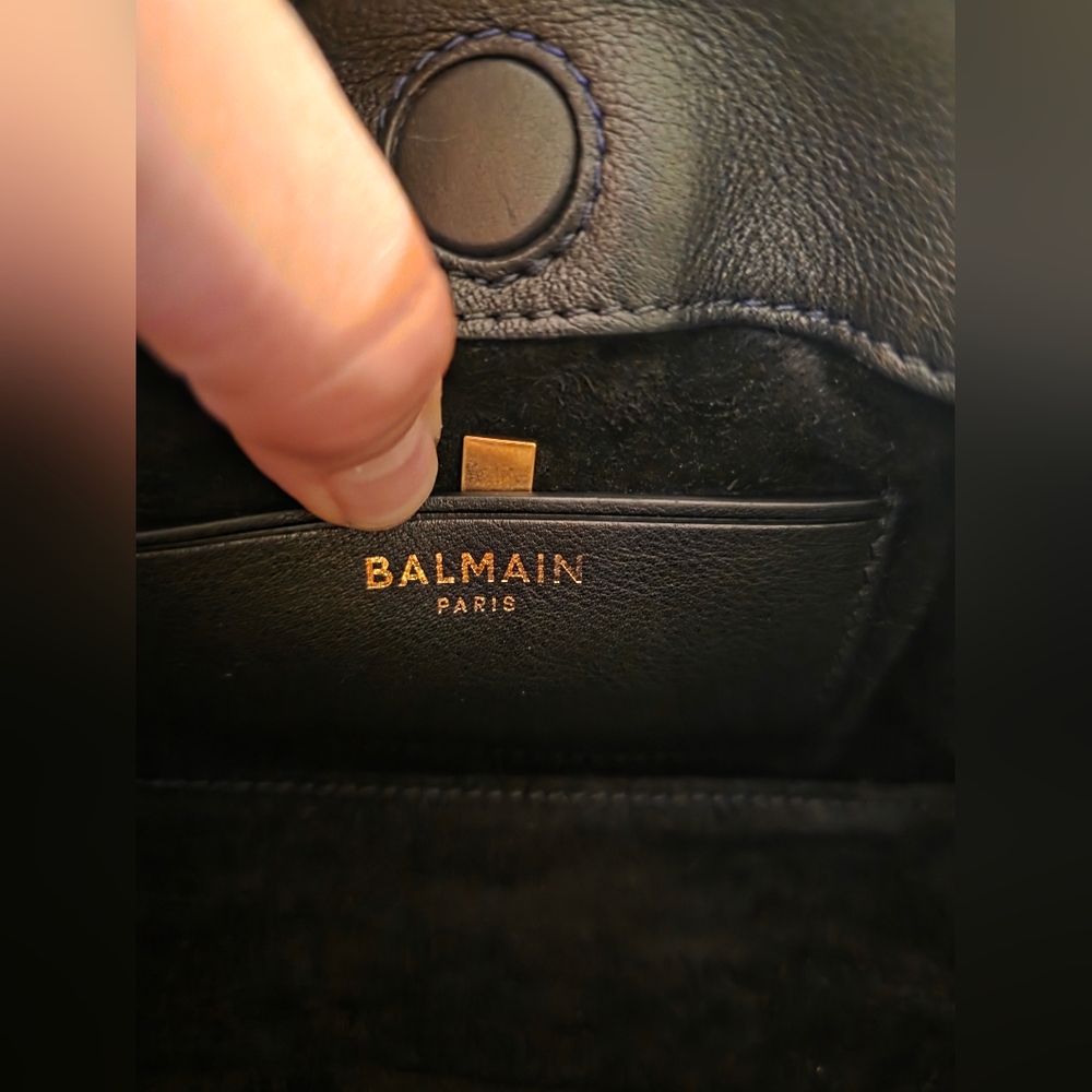 Balmain Black and Gold Shoulder Bag - Picture 14 of 17